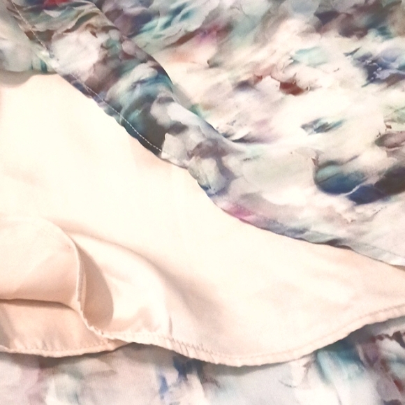 Lavender Brown "Watercolor Floral" Mini Dress in Size XS (NWT) - Picture 9 of 10